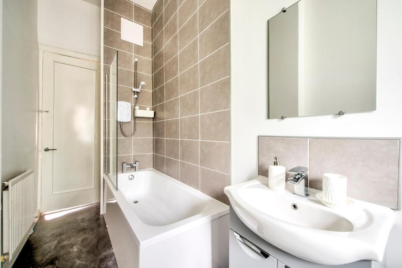 Pass The Keys Stylish 2 Bed In Heart Of West End Apartman Glasgow Kültér fotó