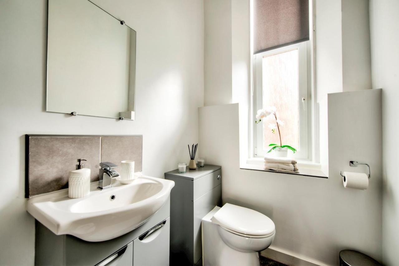 Pass The Keys Stylish 2 Bed In Heart Of West End Apartman Glasgow Kültér fotó